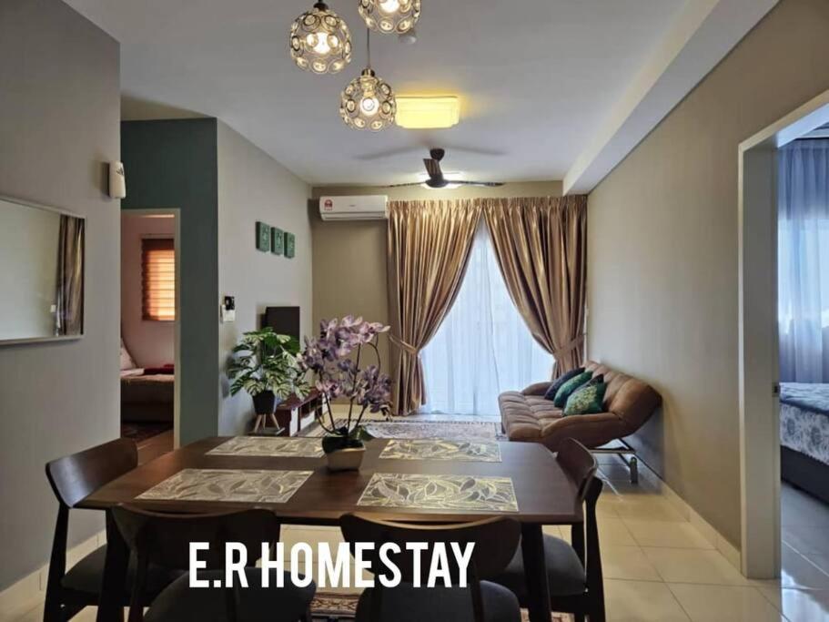 ספאנג E. R Homestay 3R2B Nearby Klia מראה חיצוני תמונה