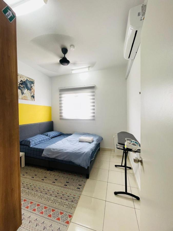 ספאנג E. R Homestay 3R2B Nearby Klia מראה חיצוני תמונה